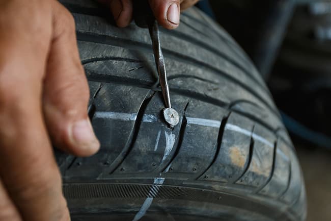 Ремонт проколу та вулканізація